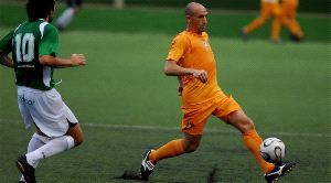 Rubiales debuta con derrota y Buades acaba expulsado (1-0)