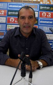 JIMENEZ CULPA A LA PLANTILLA