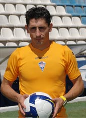 PERAGON DESEA LO MEJOR AL ELCHE, PERO DESDE EL DOMINGO