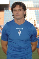 URBANO, BAJA Y ABEL BUADES, DUDA