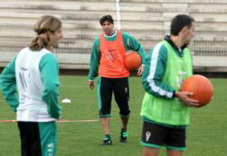 CON LA MISI&Oacute;N DE FRENAR LA SANGR&Iacute;A